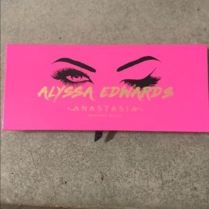 brand new!!! abh palette